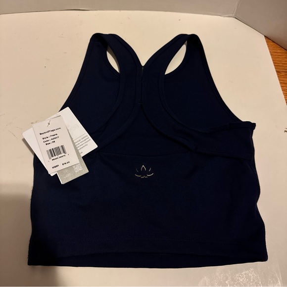 BEYOND YOGA Navy PowerBeyond Strive Cropped Tank Support Shelf Bra Sz XS NWT - Picture 2 of 8